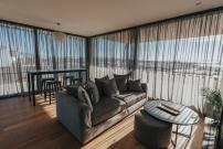 Earth Boutique Apartments next to Stavros Niarchos