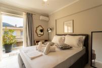 Comfortable 3-Bedroom Maisonette Near the Sea