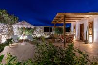 Villa Sea Walk Mykonos 200m to ftelia beach