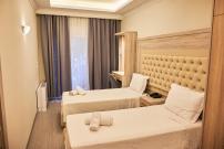 Famissi Eden Hotel