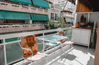 Bright and spacious 2-Bed apartment with balcony