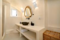 Eolithos Exclusive Suites