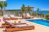 Villa Ble by Villa Plus