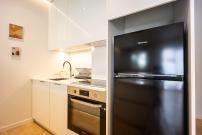 2 Bath Modern Suite Pagrati Next to Stadium