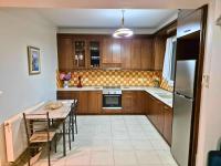 SEF2 Apartment with garden and outdoor BBQ - special late season deal