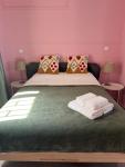 sky inn with great location wonderful Acropolis view in Neos kosmos