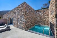 Felicity Cave Suites