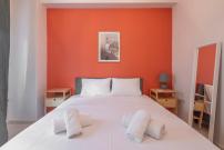 Casa Vibrant - Colorful 2Br Apt with Balcony in Koukaki
