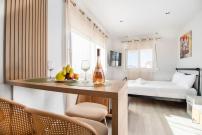 Elegant Suite near Beach 6