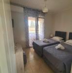 BELLA De LUX APTS
