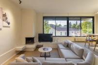 Spacious 3bdr Apartment with Monumental View