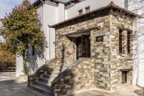 Om Living Pelion