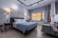 Square Elegant Suites