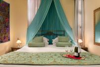 Nikos Takis Fashion hotel