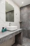Elite Central Apartments by BiNoBi!