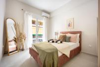 Modern Central Apartment with Balcony - Near Metro