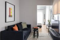 Elliot Petralona, Athens