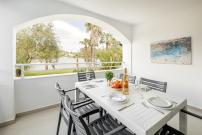 Blue & White Velvet 20m from the beach