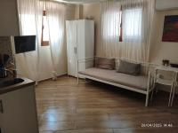 AMG 1 Apartment for 3 in Central Athens