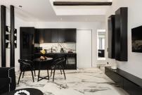 Naxos Petite In Town