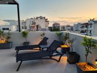 10 Apartments & Suites Athens