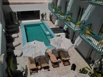 Play Paros