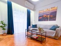 2 Bedroom Apartment Athens - Kallimarmaro