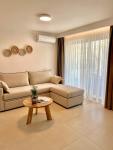 Myraẽ Living