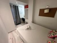 Hidden Garden 2BR with Patio