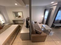 Theoxenia Caldera Hotel