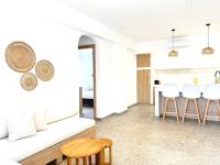 Sakellis Home 1- Steps to Beach & Town