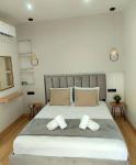 B&M apartment with balcony near the waterfront