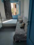 SHARING ROOM IN NEAR THISSIO METRO STATION BY ACROPOLIs