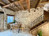 Lithari Suites