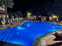 Famissi Suites