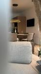 ARYVE Boutique Villa mit Akropolis- und Meerblick, Infinity-Pool und Designer-Interieur