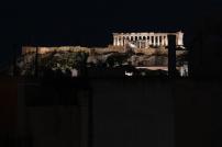 ACROPOLIS CASA Historic Centre Top Floor Elegant Stylish Retreat 150m to Metro & Attractions