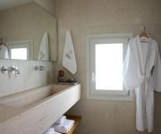 Omna Caldera Suites