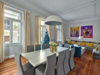 The White House in Plaka by JJ Hospitality