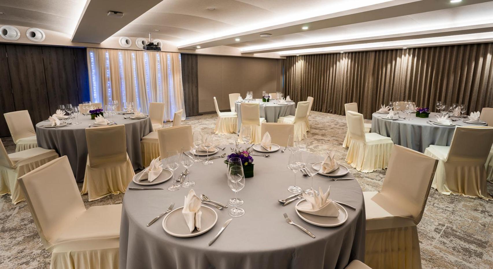 King Room with Balcony