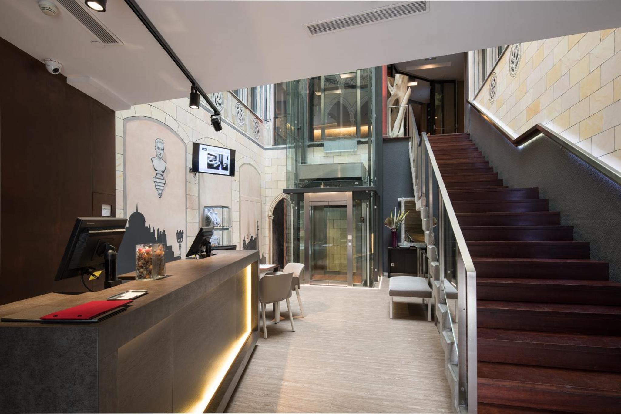 Superior Double or Twin Room with Terrace