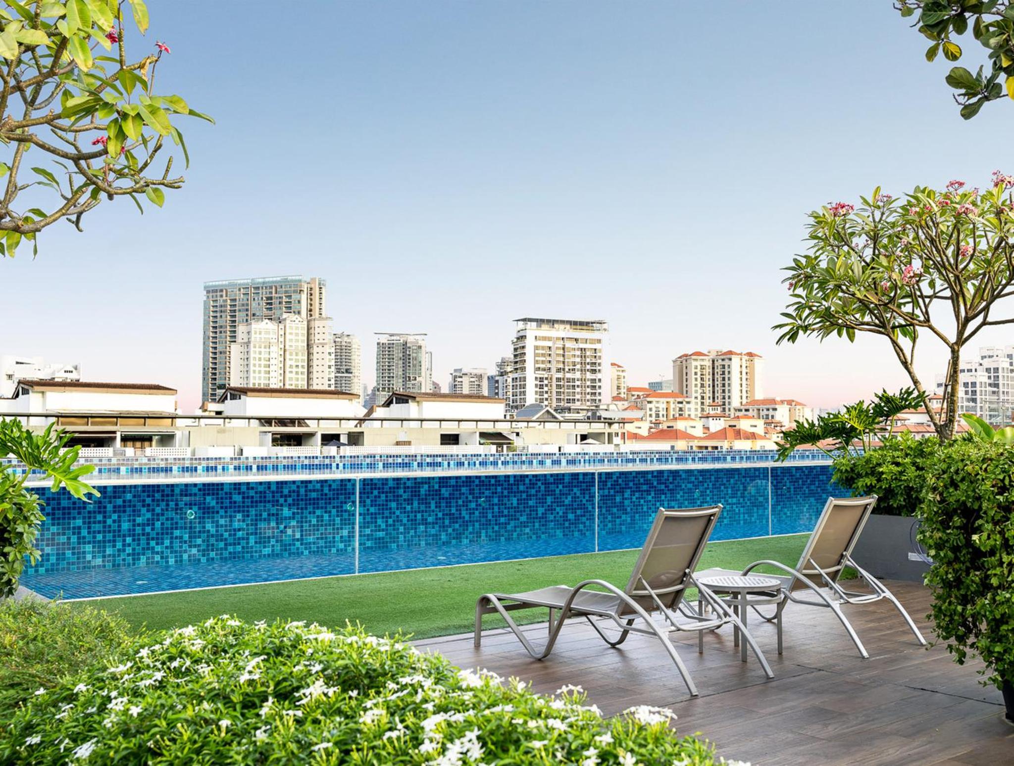 Standard Queen Room with Free Breakfast - Top Floor