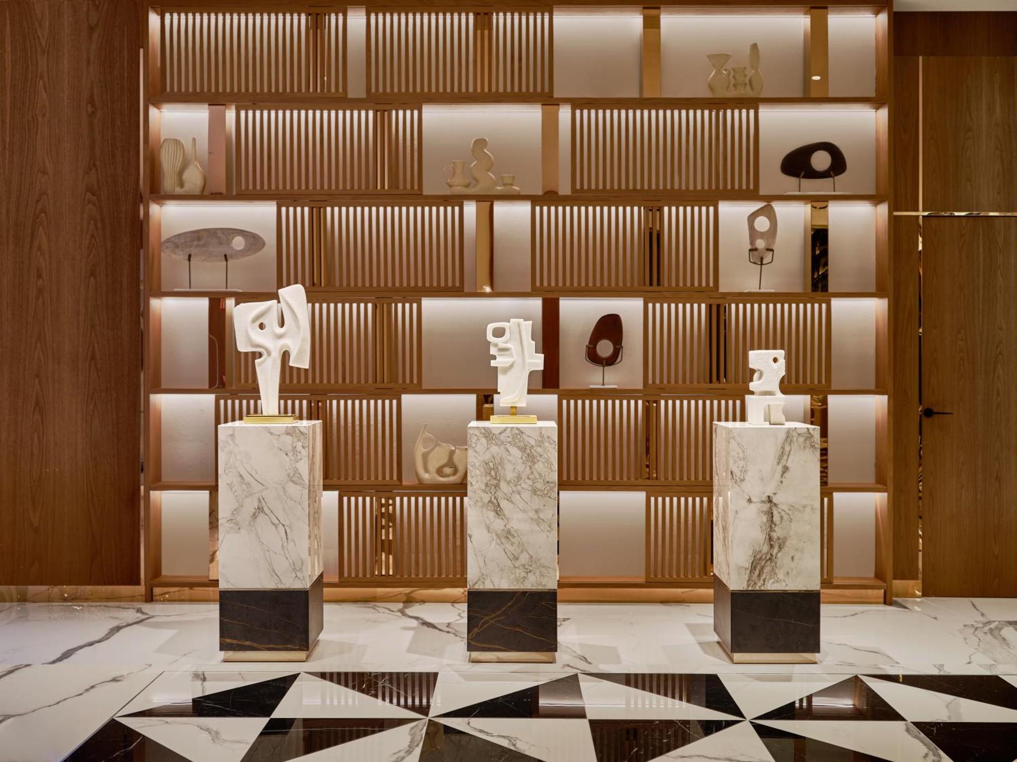 Classic King Room - Club Lounge Access