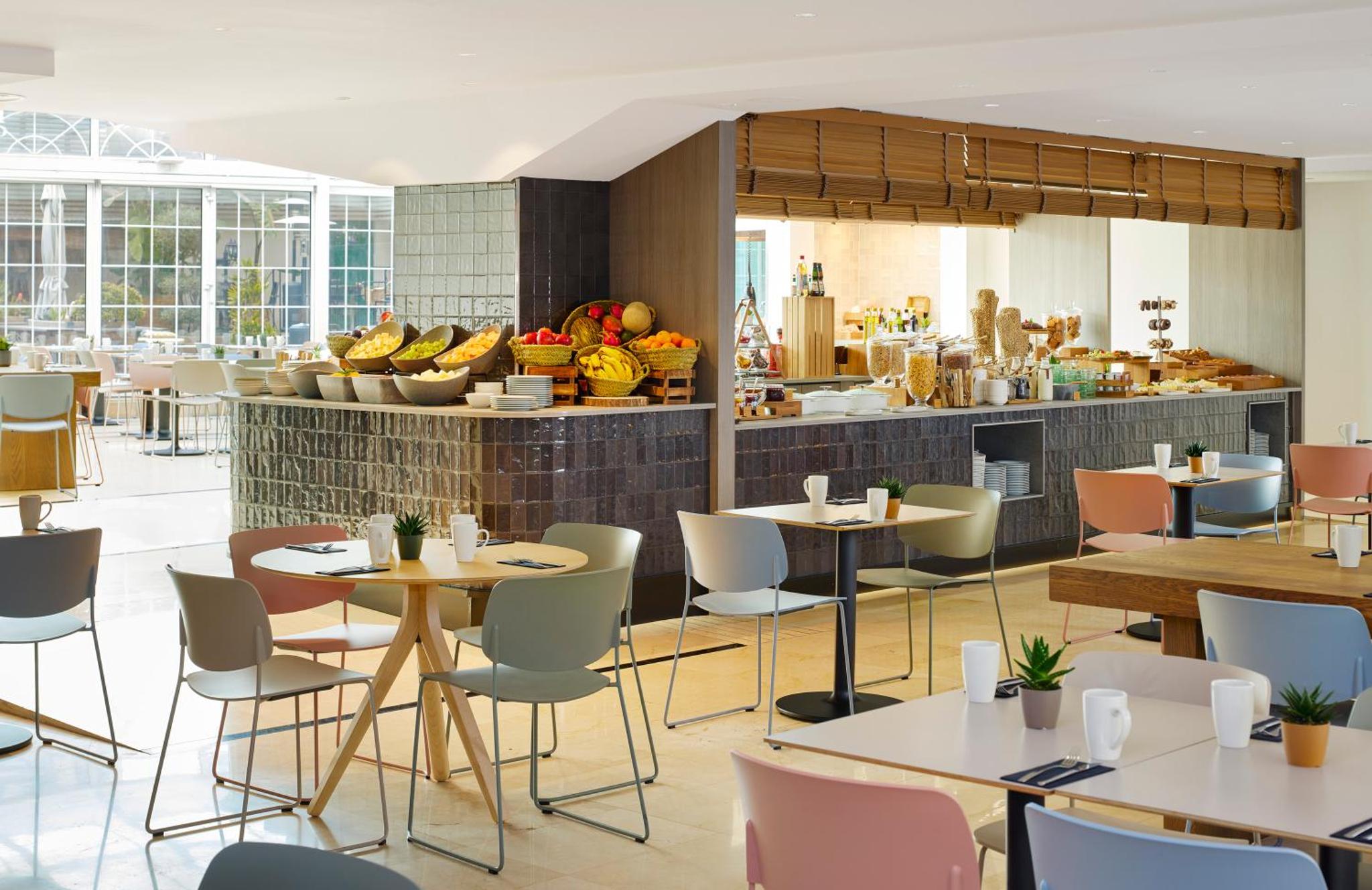 Innside Connecting Room