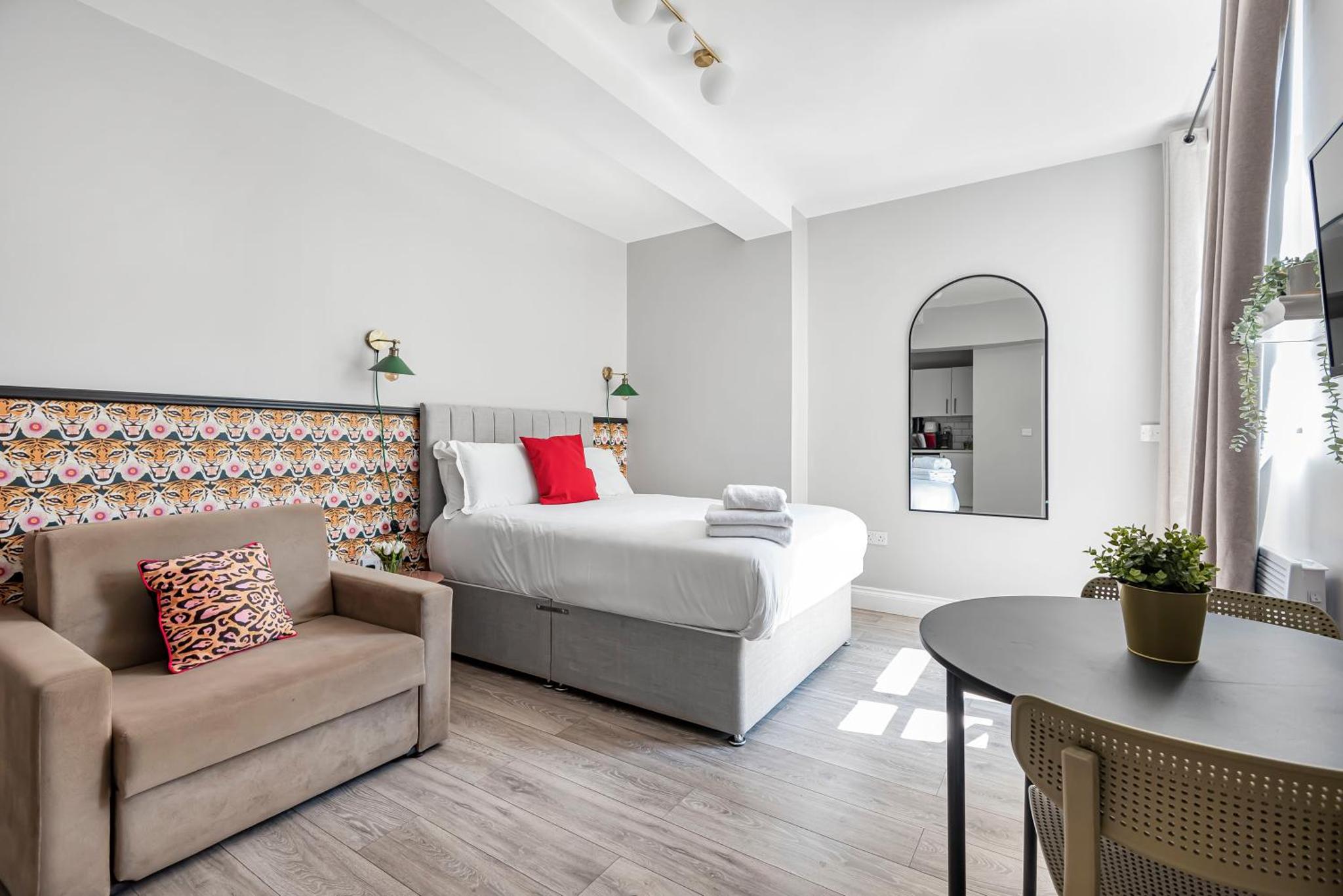 Deluxe Double Studio