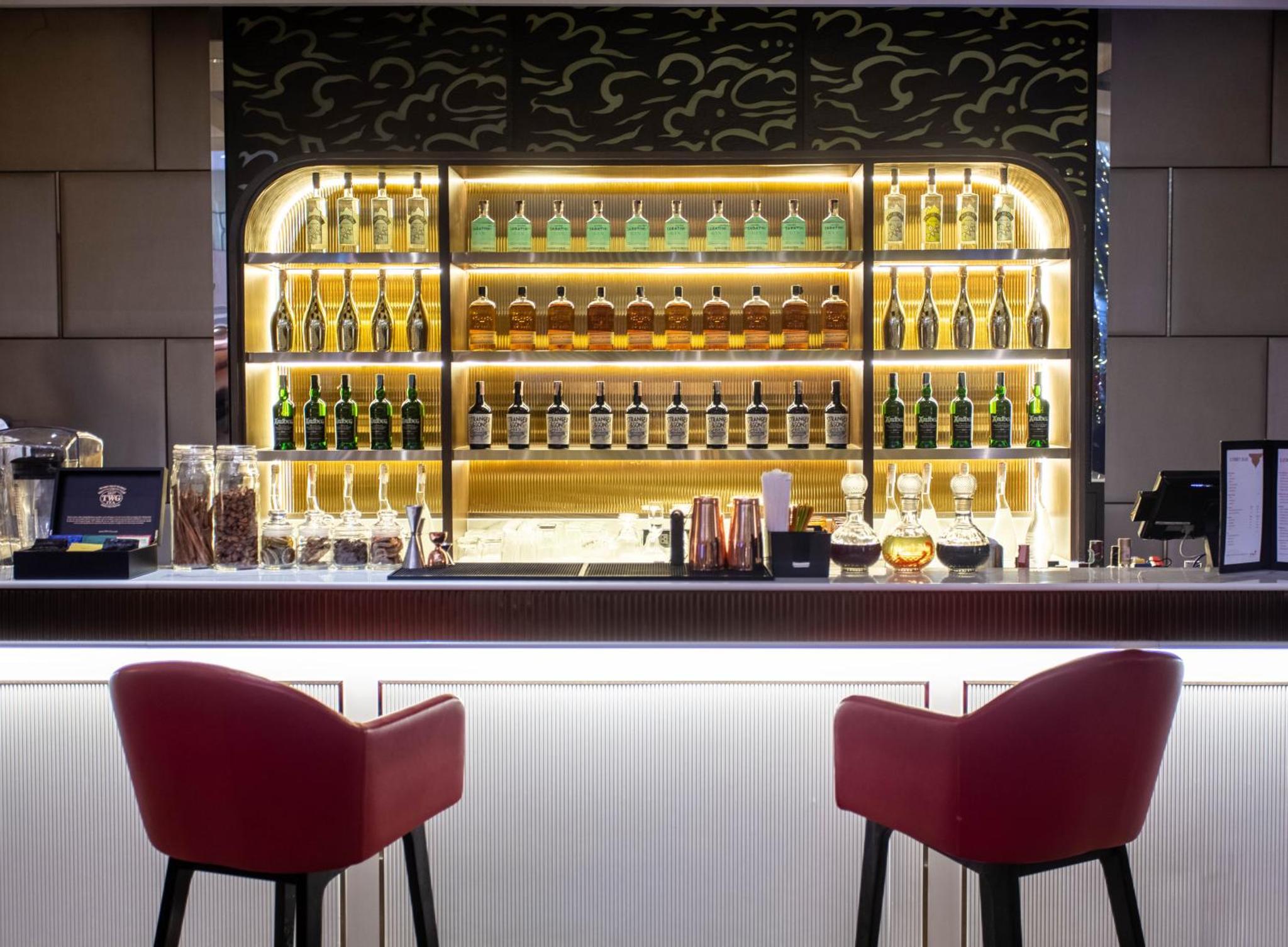 Club Two Bedroom Corner Suite