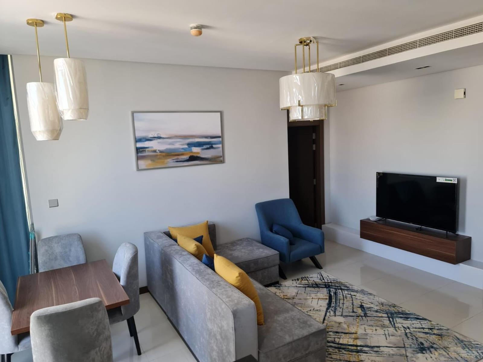 شقة مفروشة جديدة مؤثثة بالكامل بالجفير