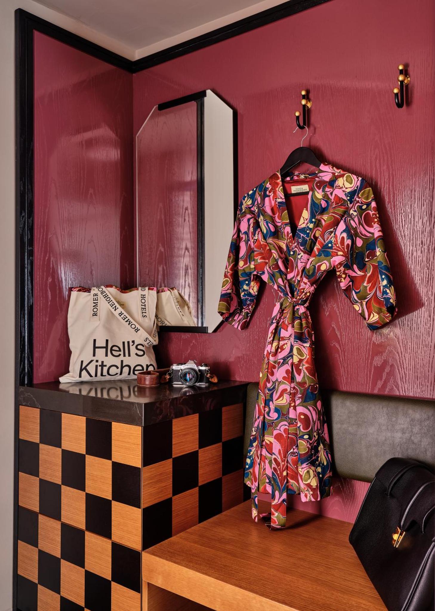 Romer Hell's Kitchen