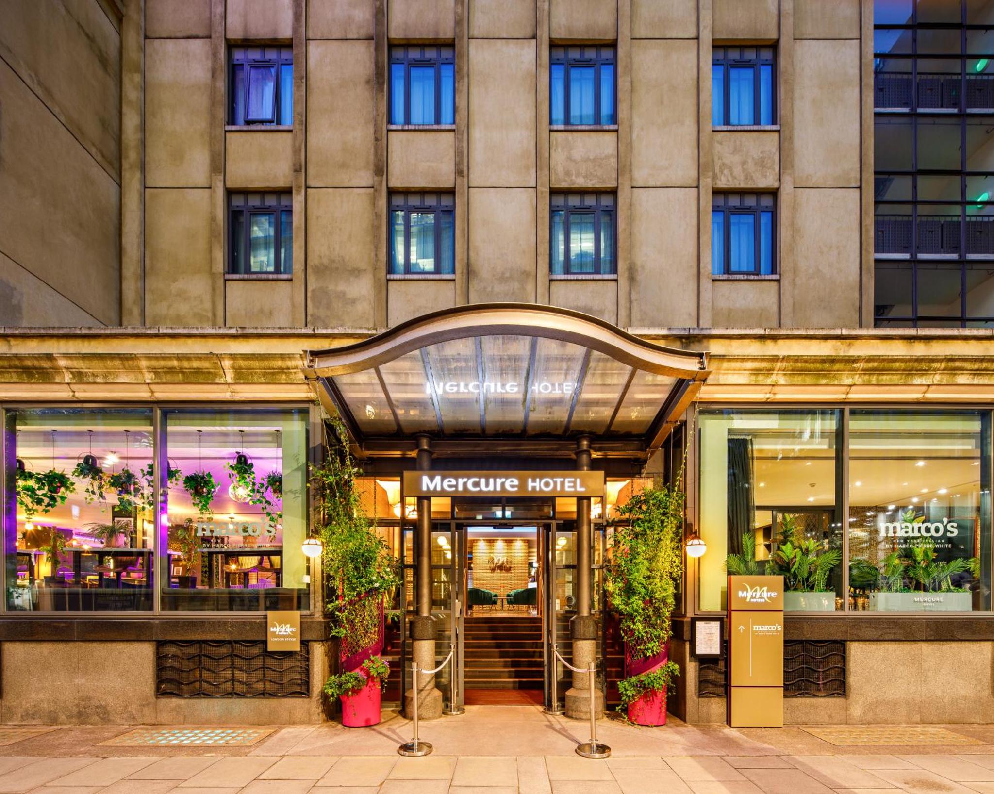 Junior Suite with King Bed and Sofa Bed