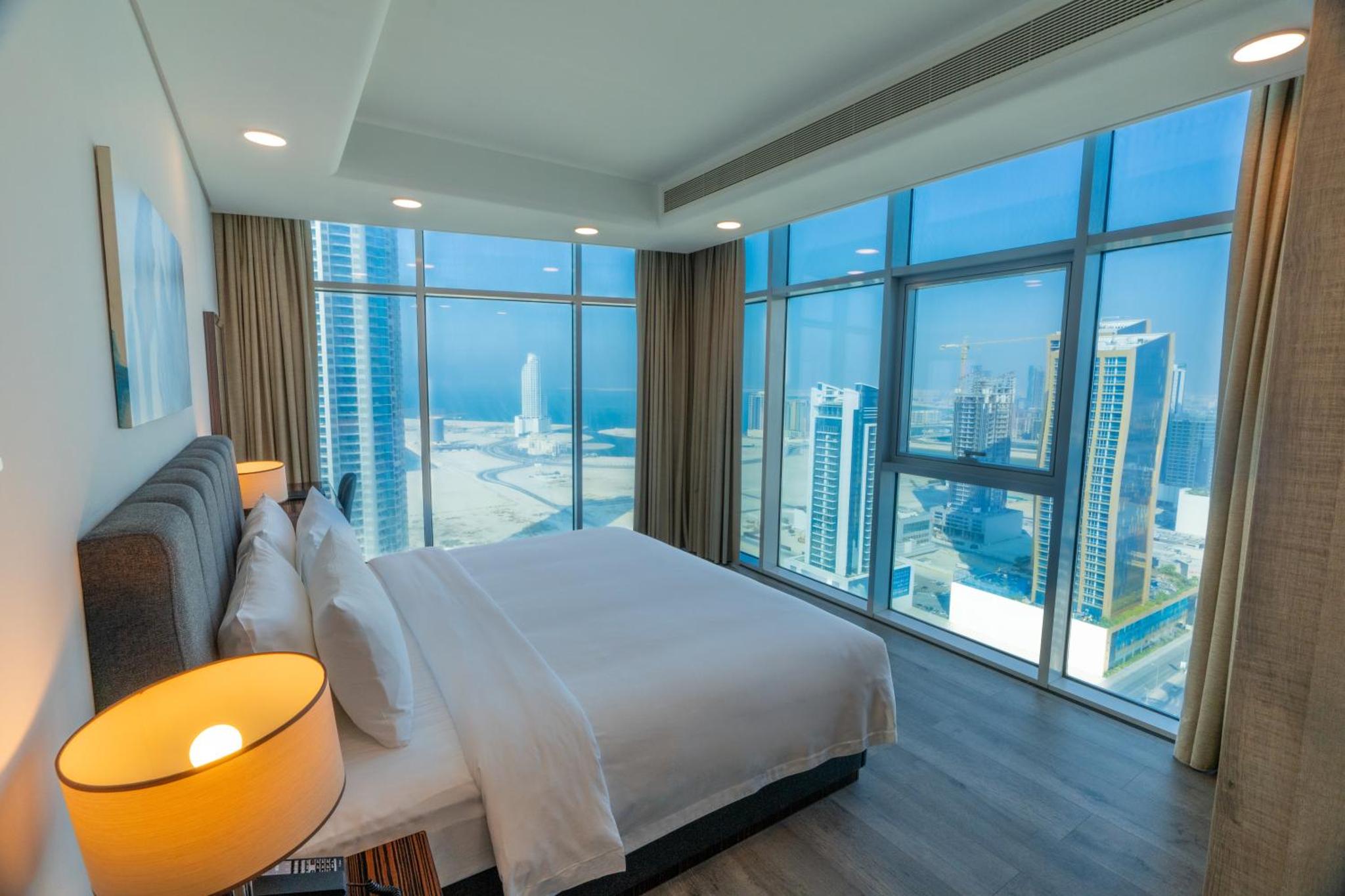 One Bedroom Suite Twin Sea View
